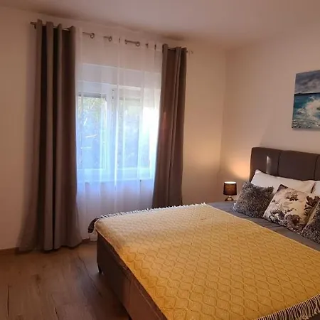 Apartment Luxury Isabel *