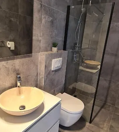 Luxury Isabel Apartment