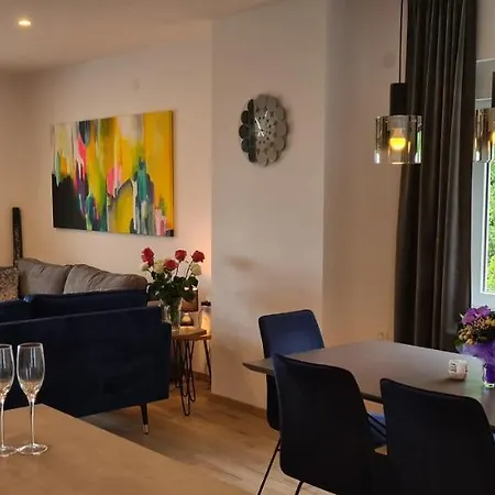 Apartment Luxury Isabel *